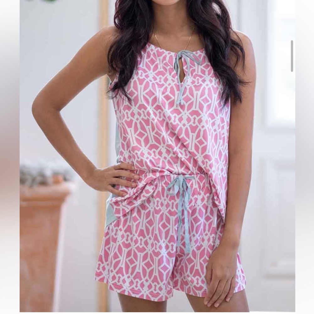 NWT Palace Trellis Sleep set in Pink, smaller